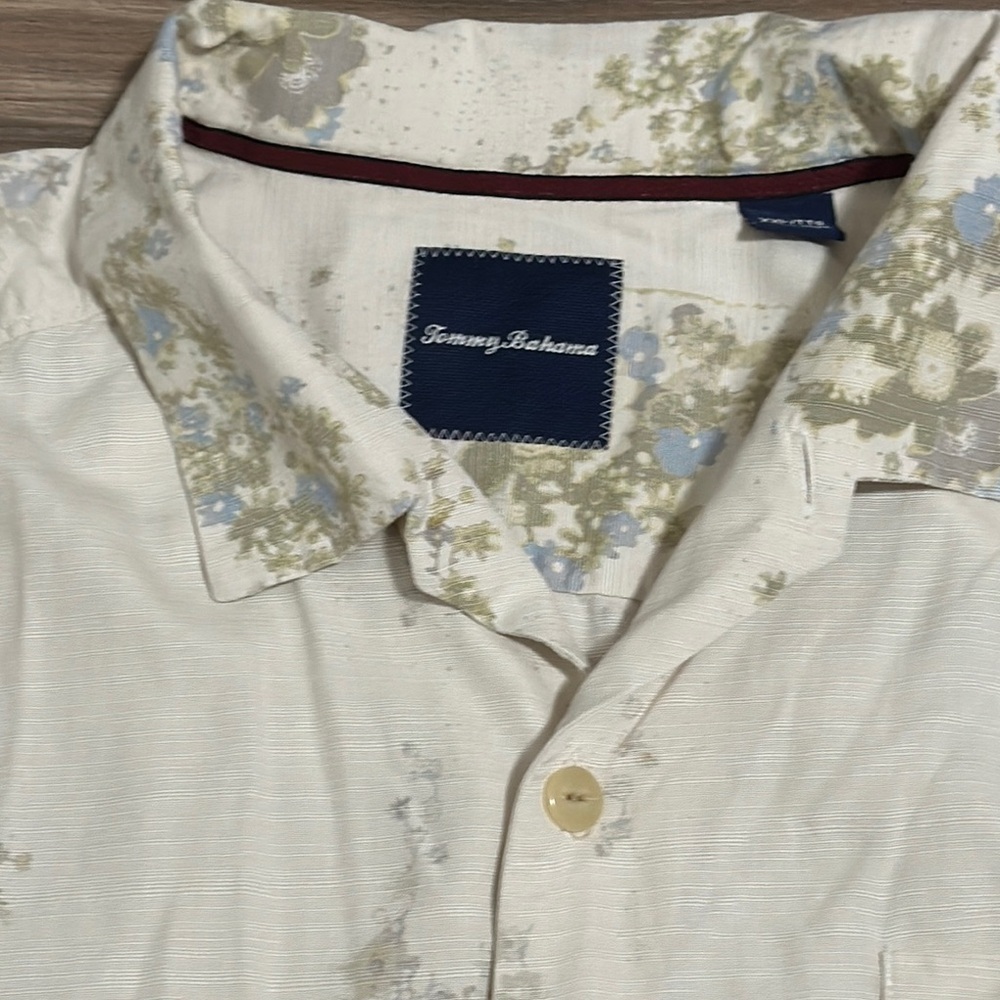 Tommy Bahama Shirt Mens XXL Cream Silk Floral Hawaiian Camp Button Up - Picture 7 of 15